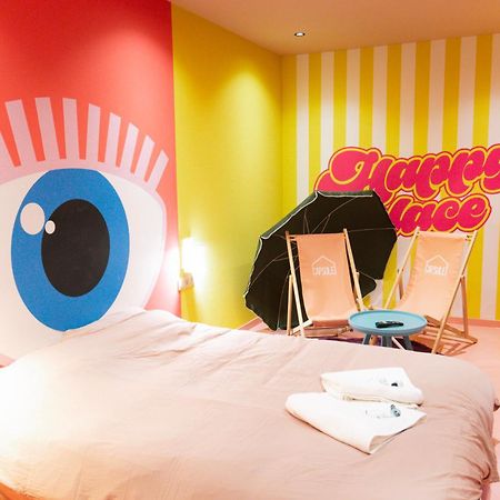 שרלרואה Capsule Girl Power Spa - Balneo - Sauna - Karaoke - Billard - 2 Chambres מראה חיצוני תמונה