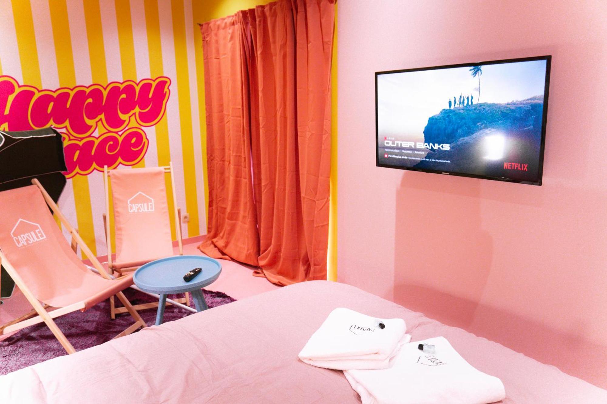 שרלרואה Capsule Girl Power Spa - Balneo - Sauna - Karaoke - Billard - 2 Chambres מראה חיצוני תמונה